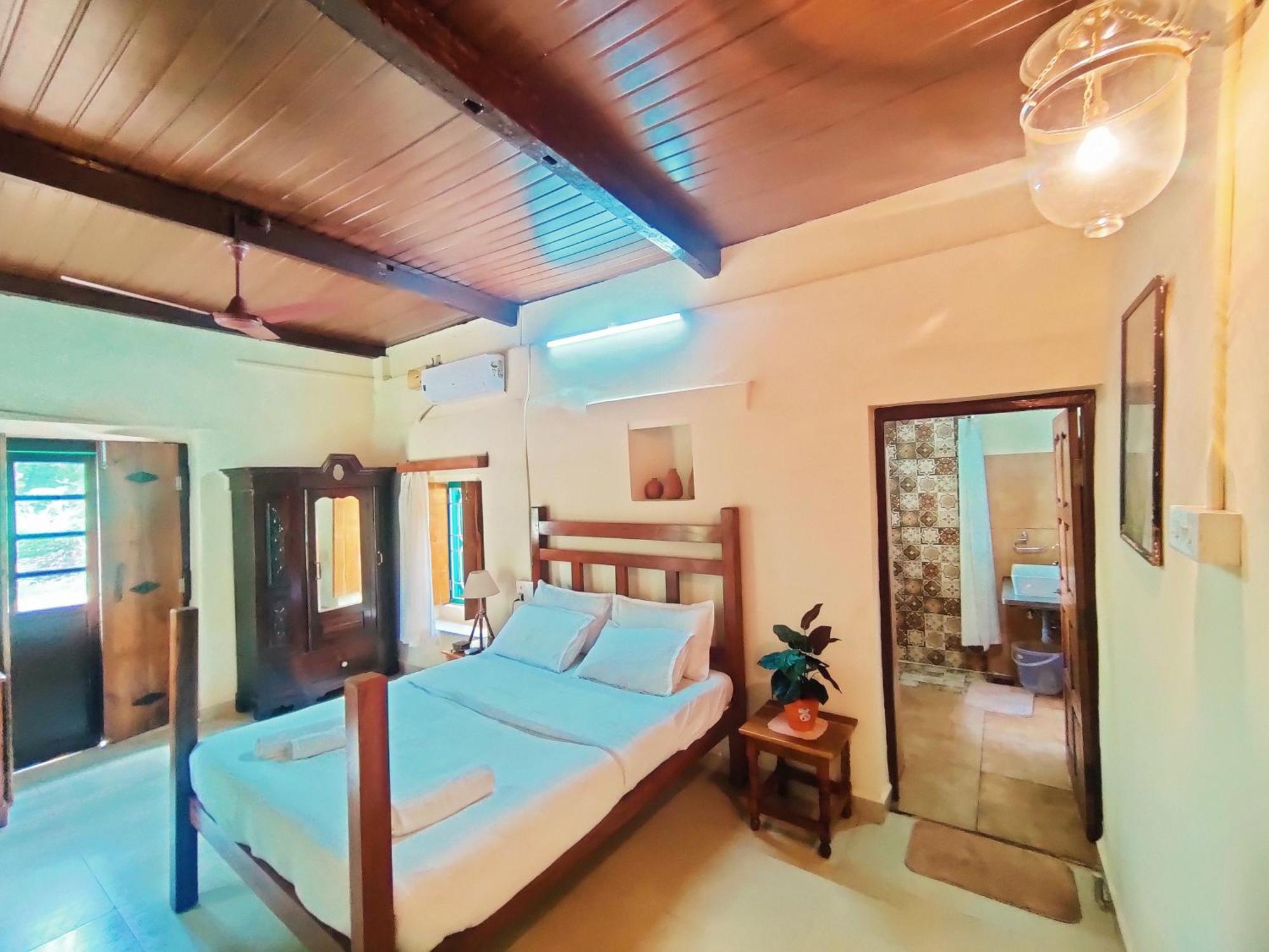 The Bungalow Bogmalo An 1880 Indo Portuguese Heritage Beach Villa South Goa Εξωτερικό φωτογραφία