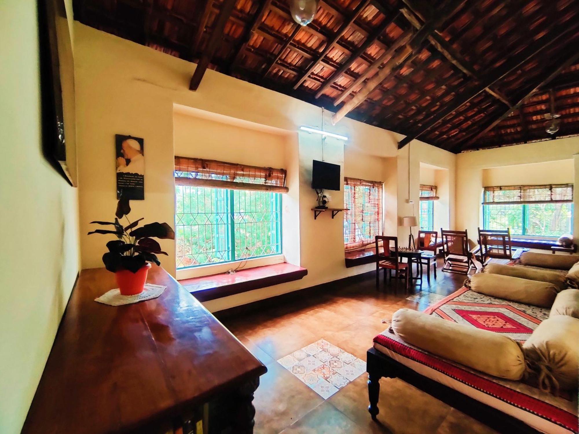 The Bungalow Bogmalo An 1880 Indo Portuguese Heritage Beach Villa South Goa Εξωτερικό φωτογραφία